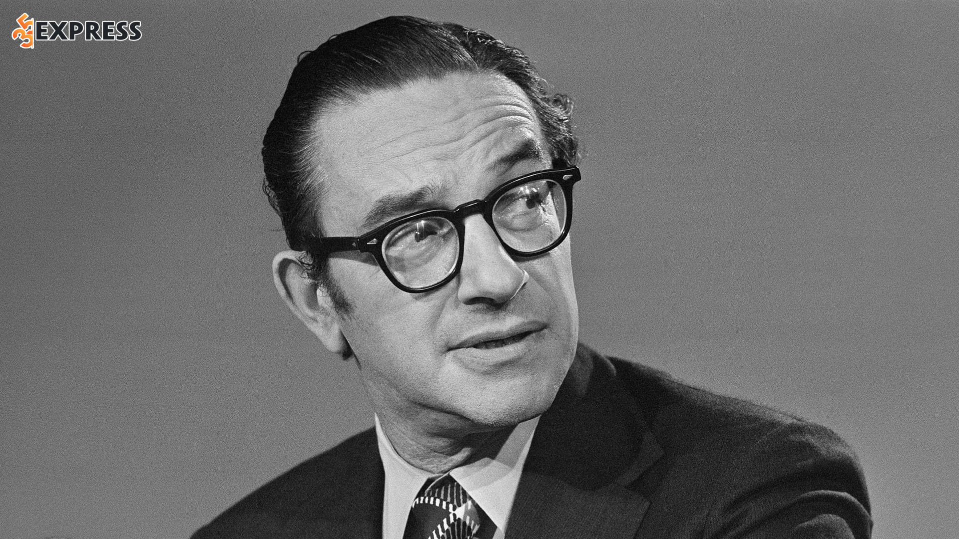 Alan Greenspan mất vào ngày 22 tháng 6 năm 2026, ở tuổi 100
