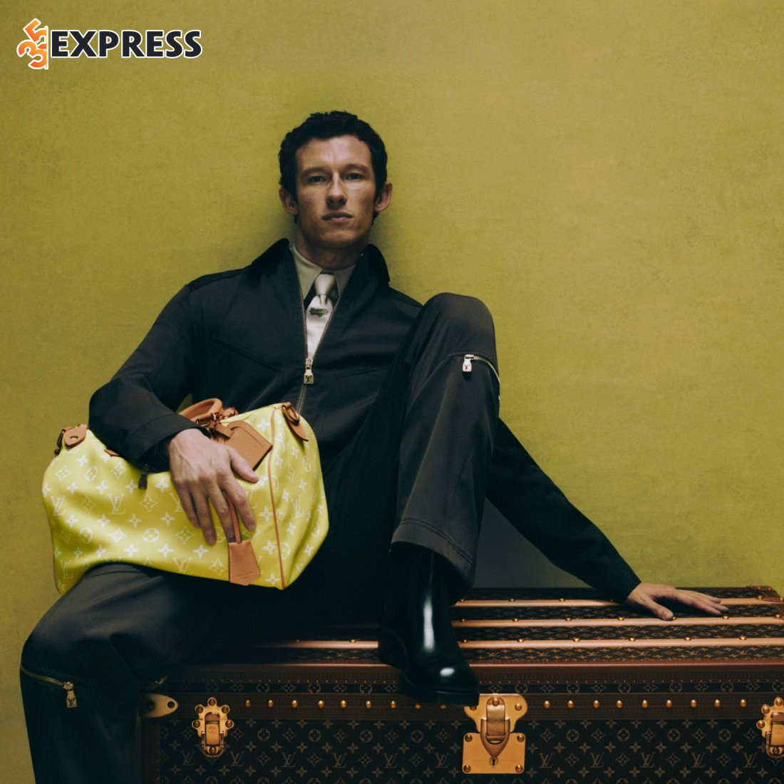 Callum Turner bắt đầu sự nghiệp của mình với vai trò người mẫu thời trang