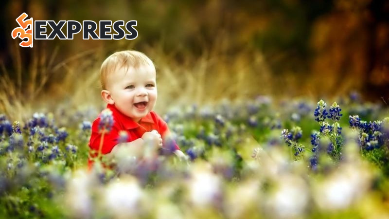 Tên con trai họ Hoàng mệnh Thổ