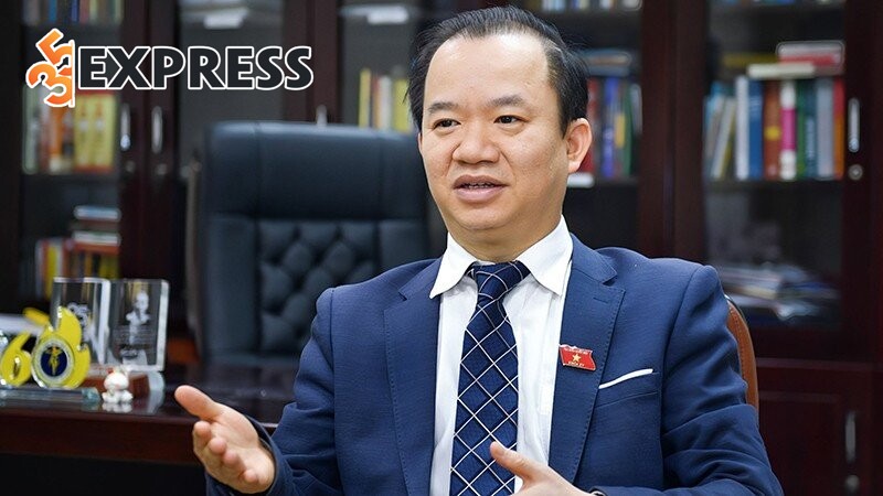 Bùi Hoài Sơn là một nhà nghiên cứu văn hóa và đại biểu Quốc hội Việt Nam