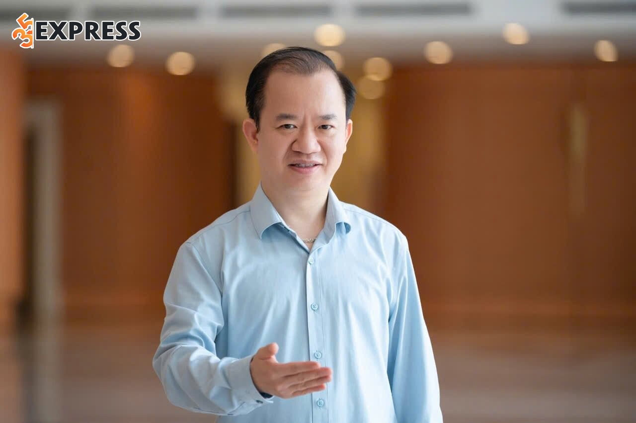 Bùi Hoài Sơn sinh ngày 24 tháng 10 năm 1975 tại xã Bản Nguyên