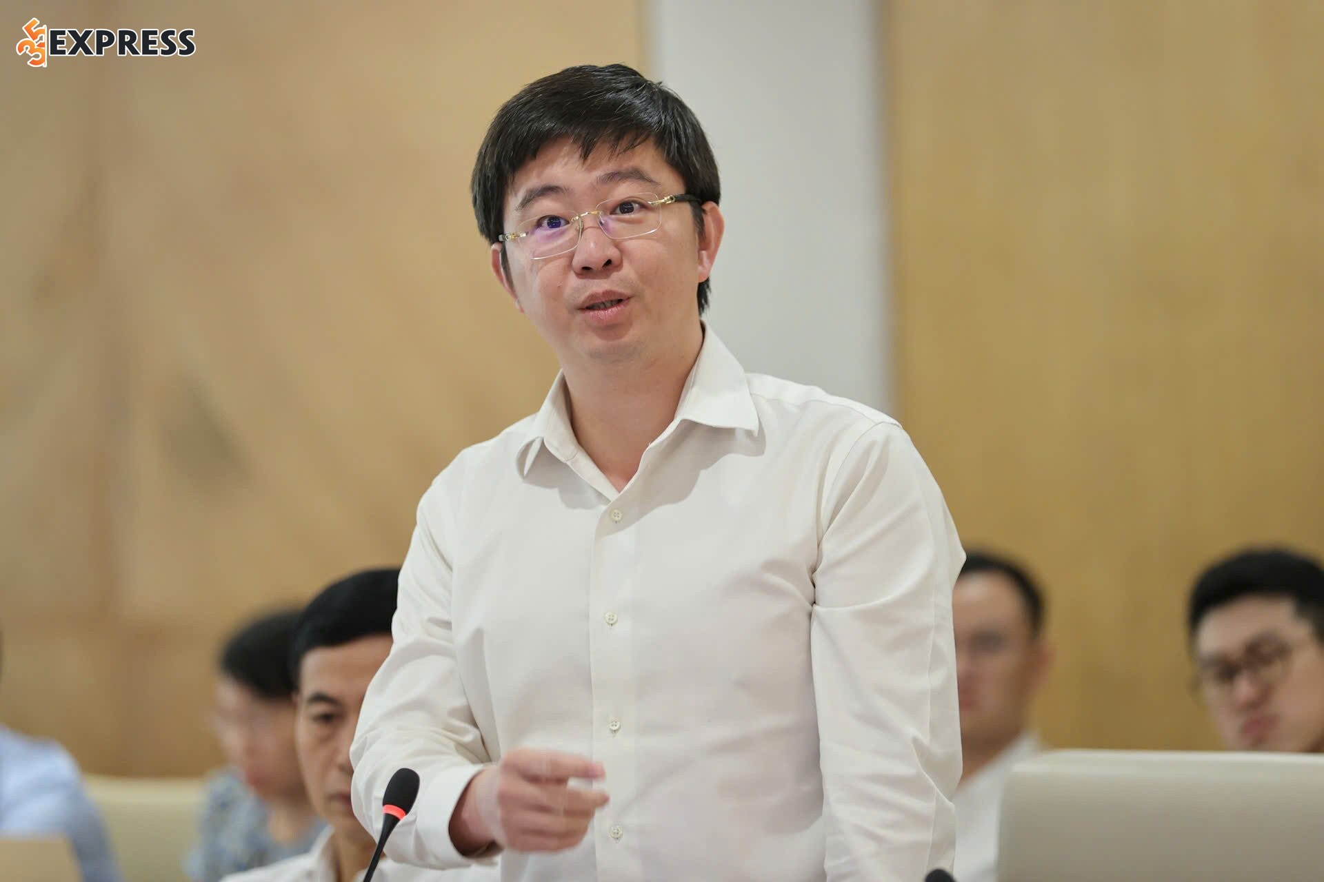 Bùi Hoàng Phương tốt nghiệp hai bằng Thạc sĩ chuyên ngành Công nghệ thông tin và Quản trị kinh doanh