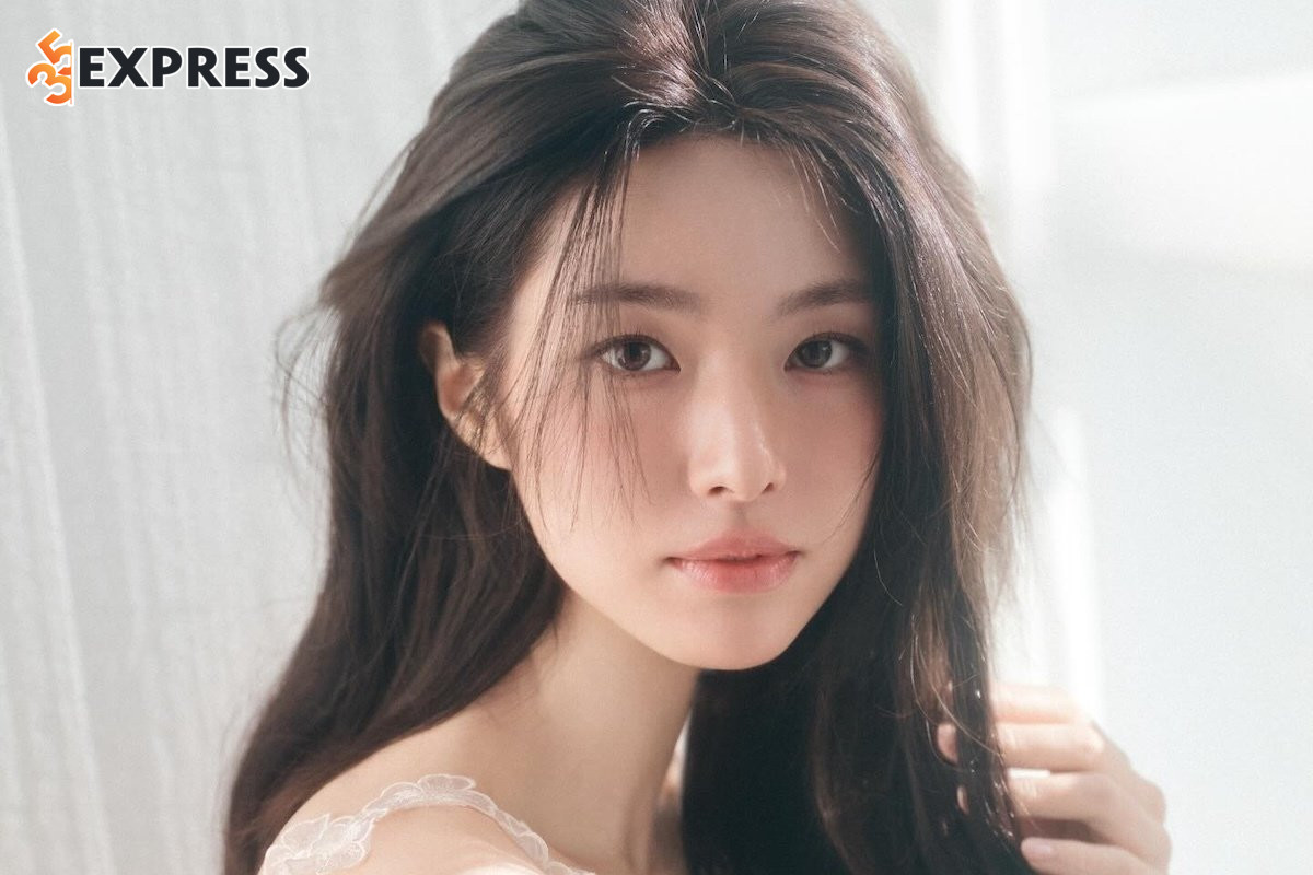 Ha Young là ai