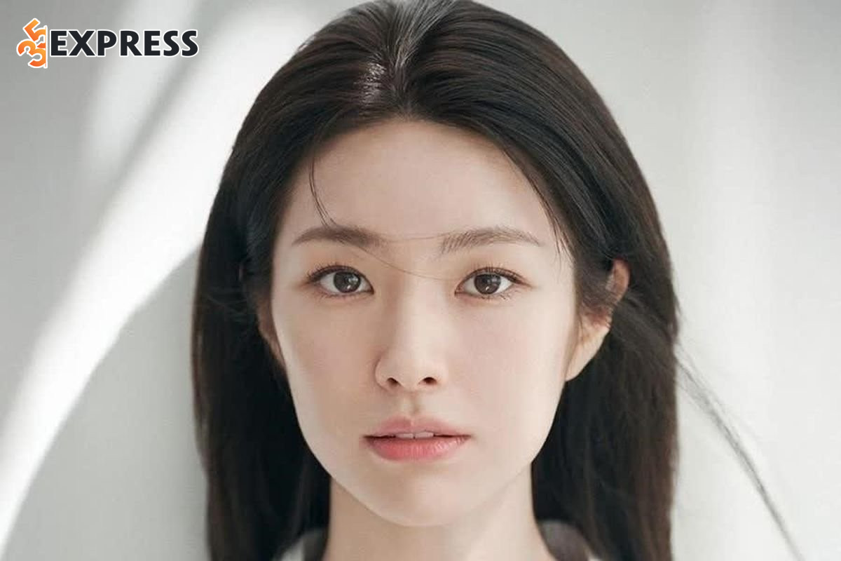 Ha Young sở hữu nền tảng học vấn đáng ngưỡng mộ trong giới nghệ thuật