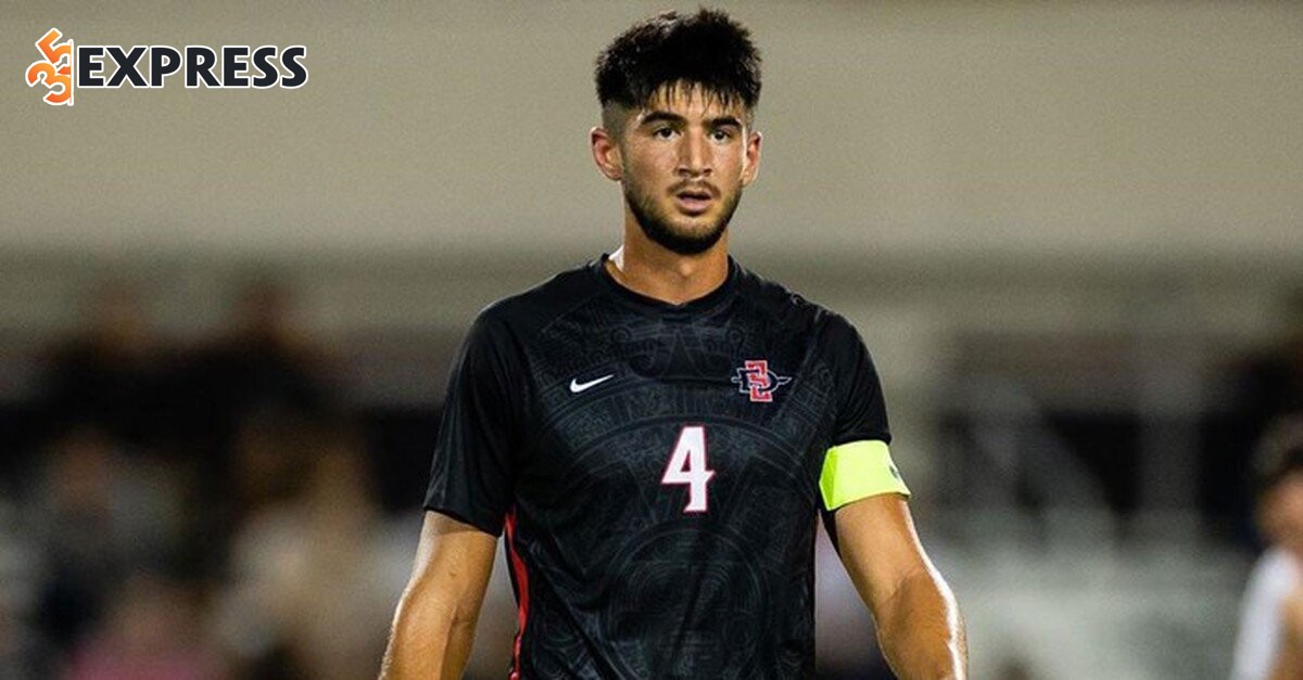 Kyle Nino Colonna đá cho San Diego Toreros từ năm 2018 đến 2022