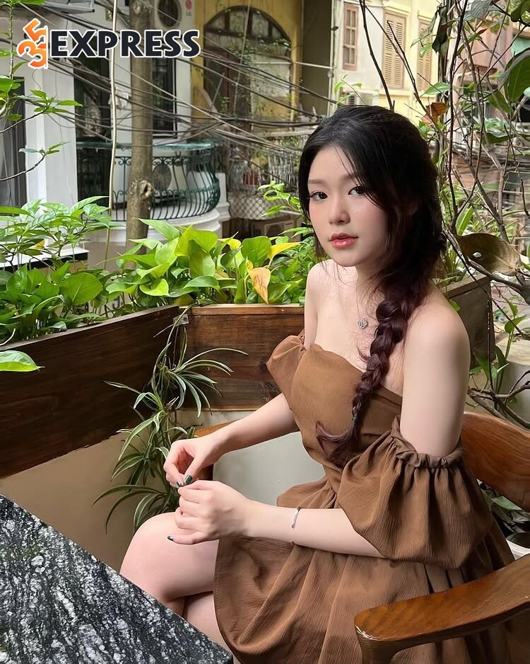 Nhung Chezi xây dựng thương hiệu thời trang Chezi Design