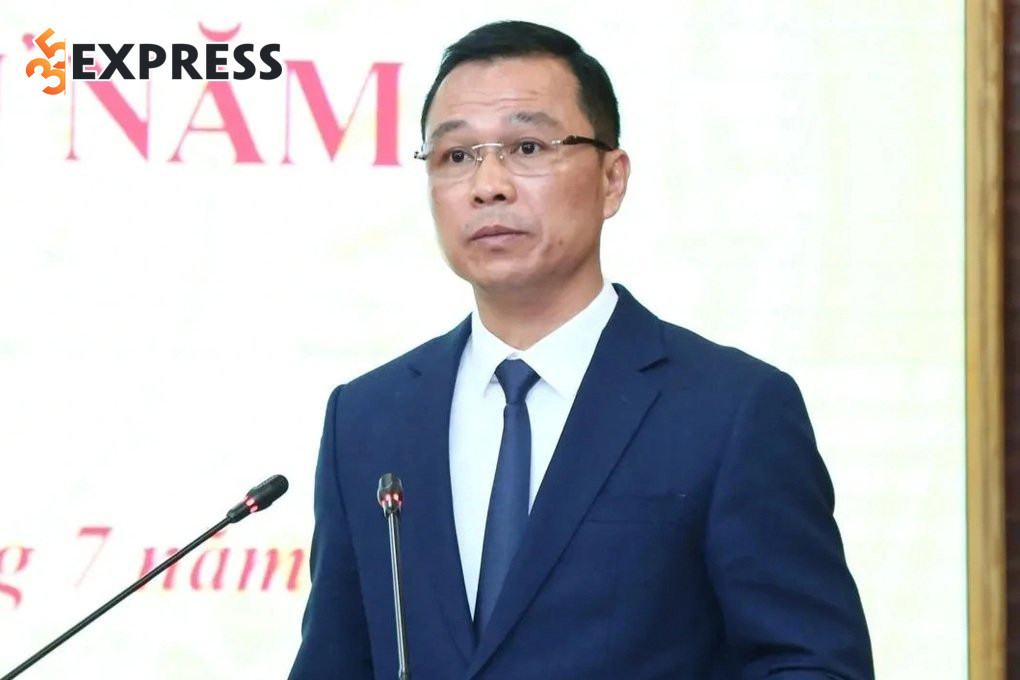 Thiếu tướng Tô Anh Dũng sinh ra và lớn lên tại xã Nghĩa Trụ, huyện Văn Giang, tỉnh Hưng Yên
