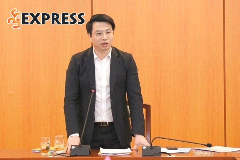 Trần Quân sinh ngày 29 tháng 8 năm 1983 tại xã Quang Thiện