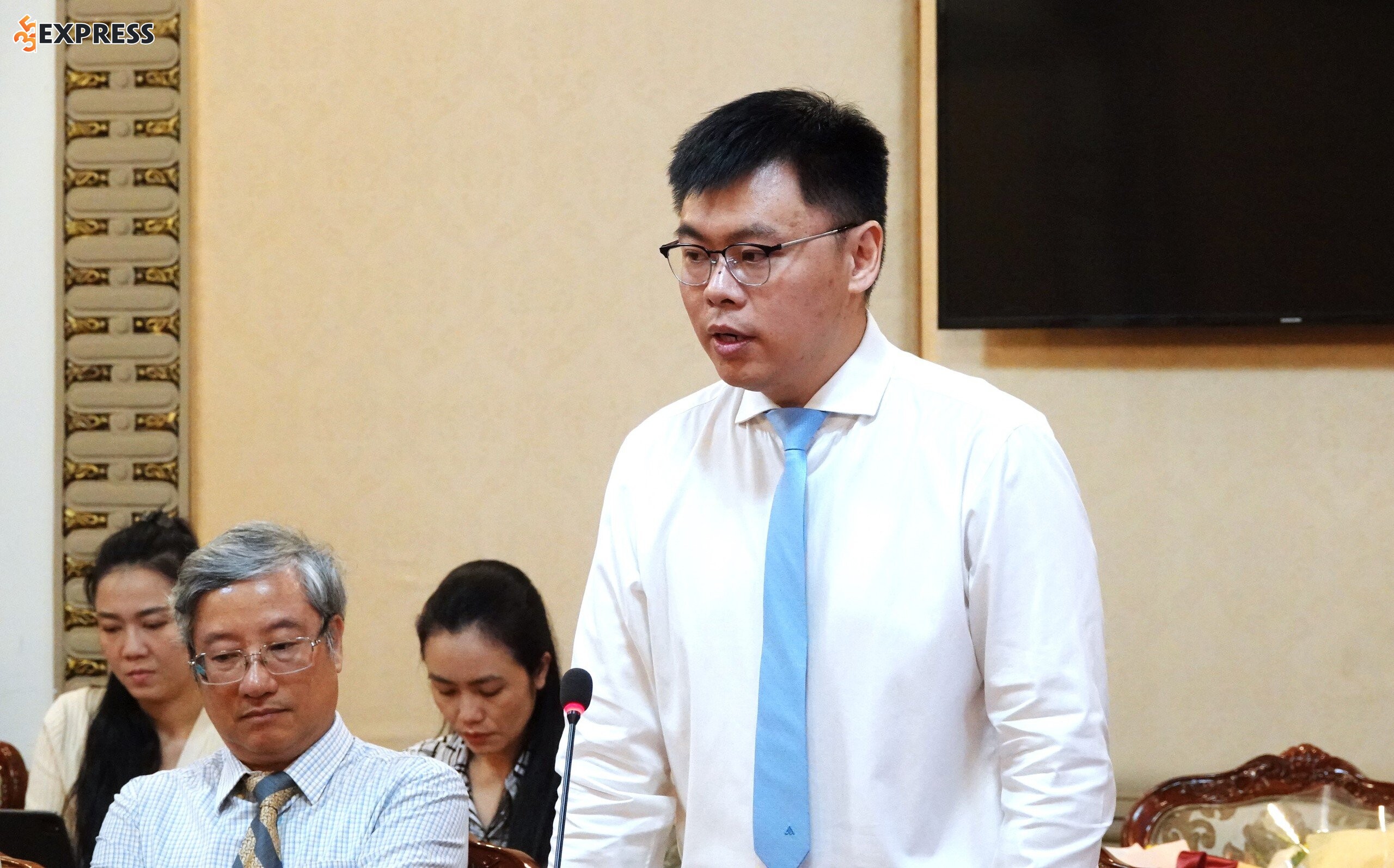 Trương Minh Huy Vũ được biết đến là một chuyên gia có tư duy cởi mở và phong cách làm việc hiện đại