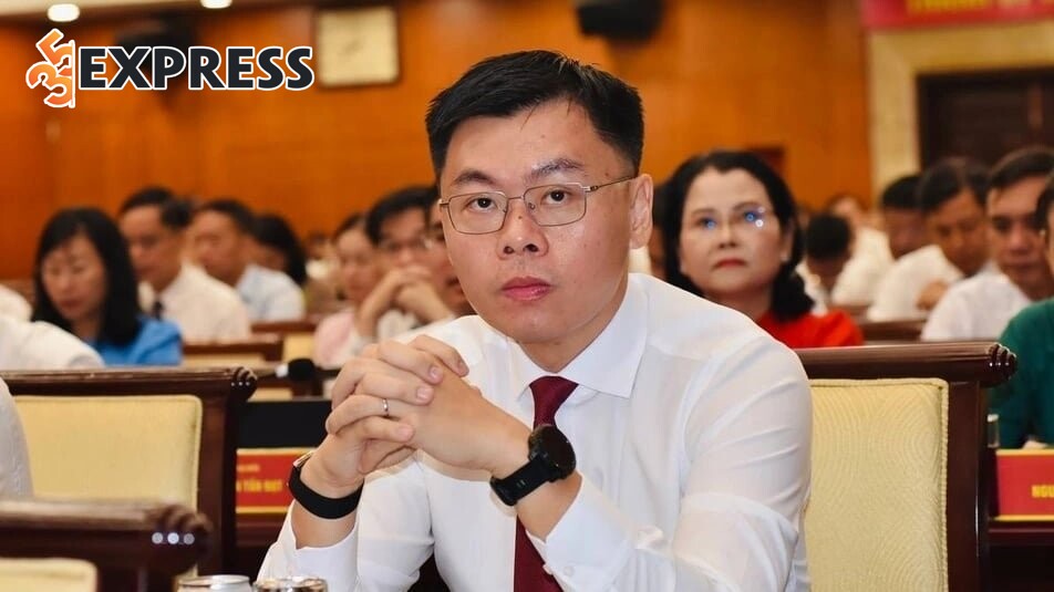 Trương Minh Huy Vũ là một nhà nghiên cứu kinh tế và chính trị gia người Việt Nam