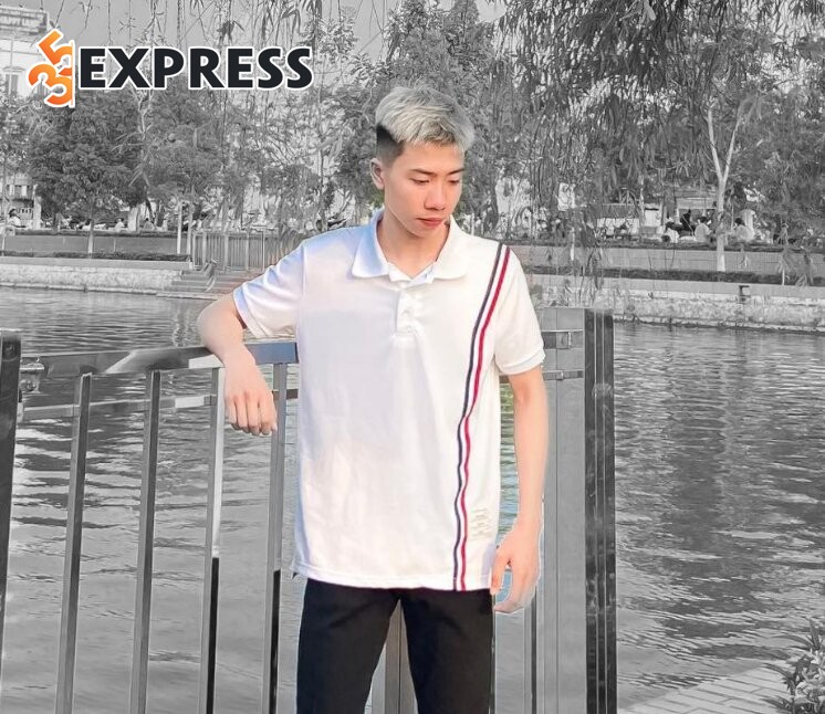 Dương Rô bén duyên với công việc phụ bán quần áo online