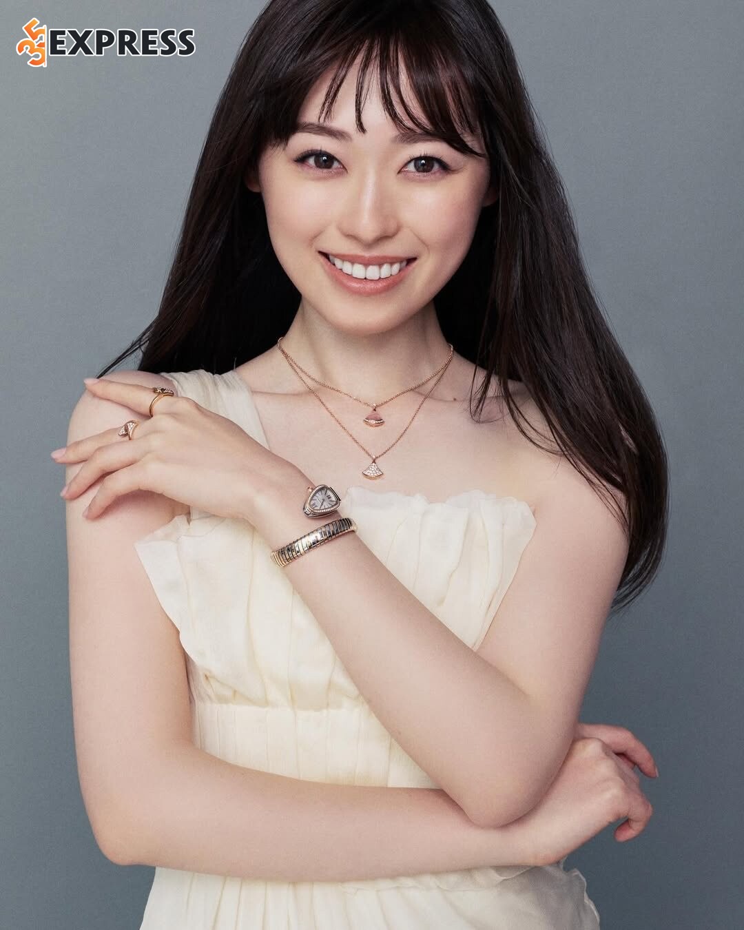 Fukuhara Haruka sinh ngày 28 tháng 8 năm 1998 tại tỉnh Saitama, Nhật Bản