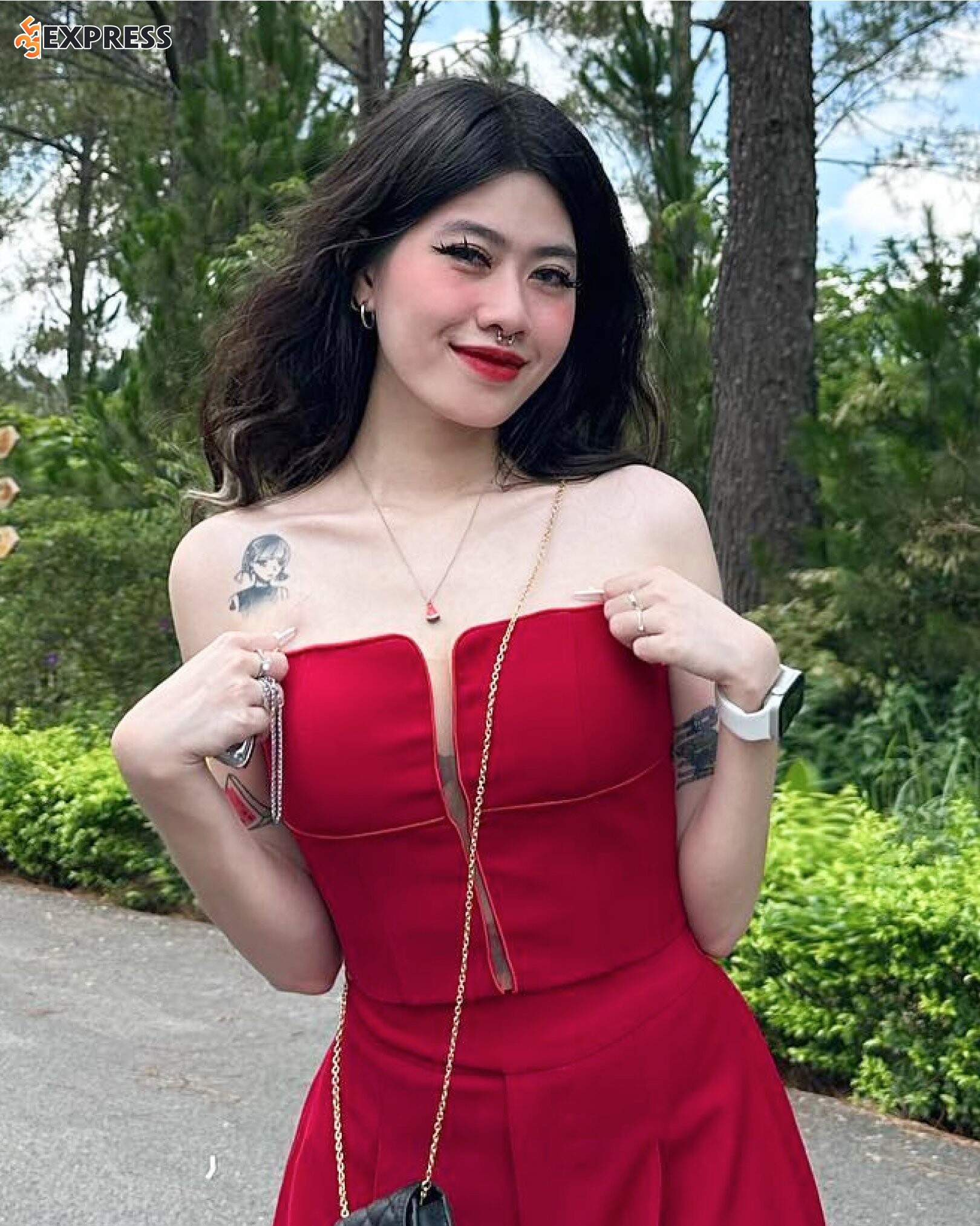 Kim Hấu là ai