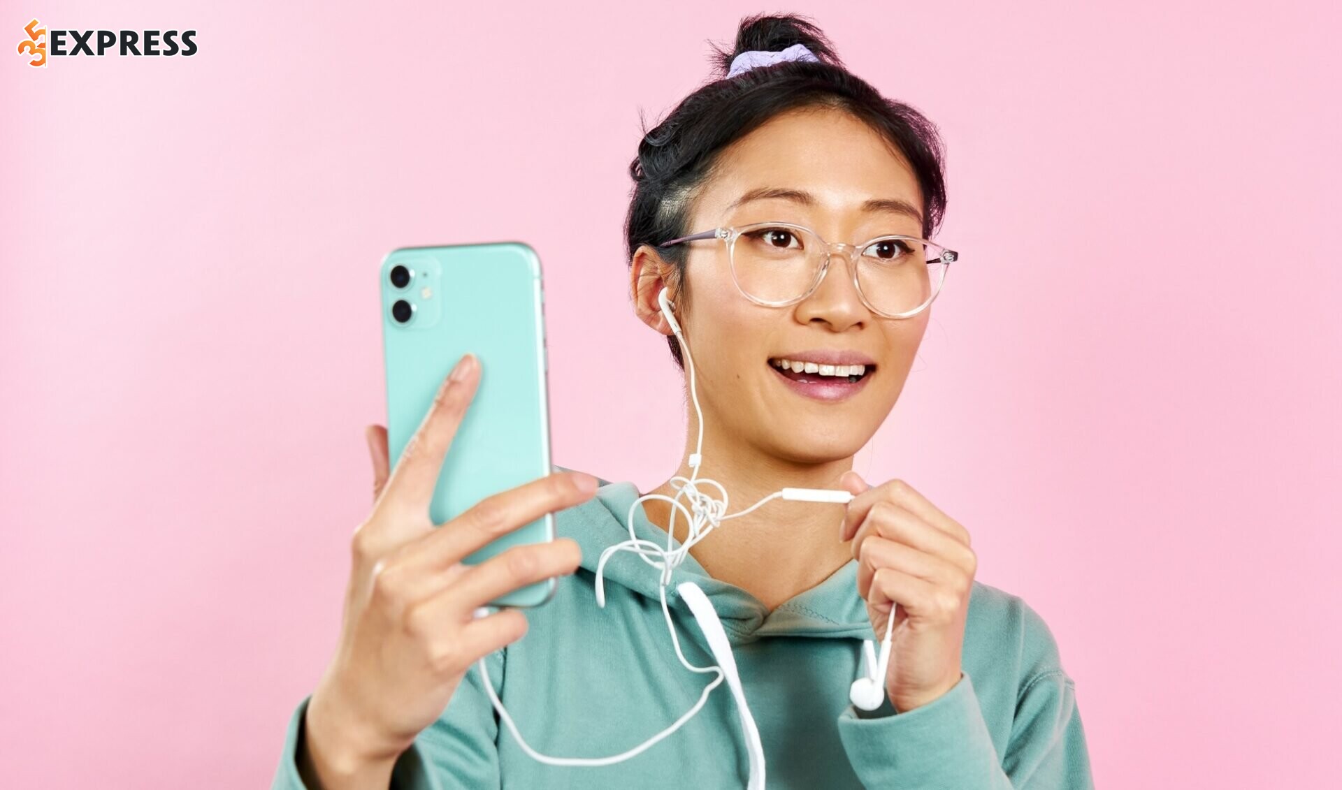 Leenda Dong tên thật là Linda Dong