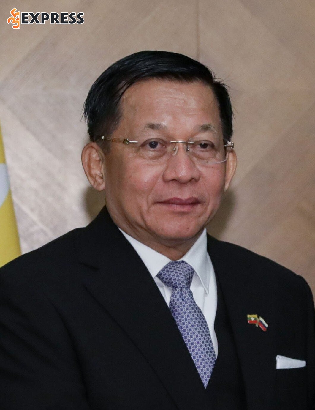 Min Aung Hlaing sinh ra tại thị trấn Dawei thuộc vùng Tanintharyi 
