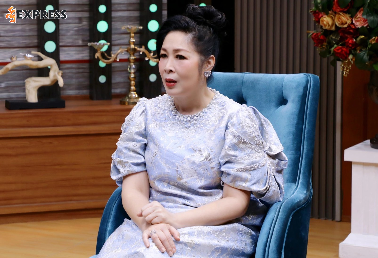 NSND Hồng Vân