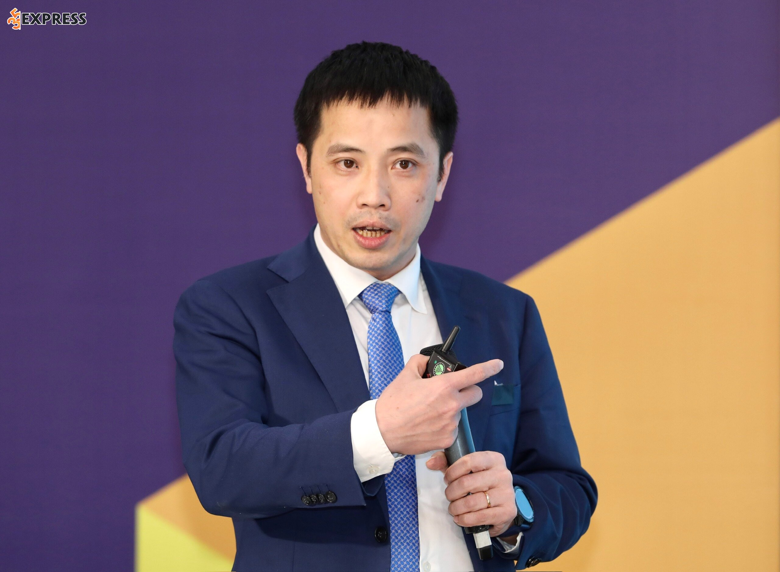 Ông Đậu Anh Tuấn được đào tạo chuyên sâu về ngành luật tại Khoa Luật